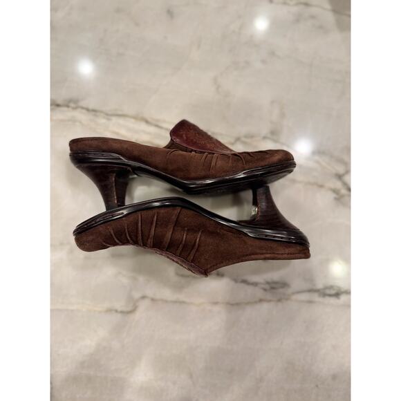 Sofft Comfort Shoes Sz 6.5 Brown Suede Burgundy Paisley Camille Leather Mules - Picture 6 of 9